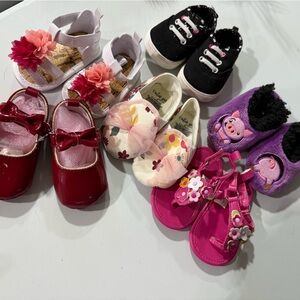 Crib shoes- newborn-6 months
